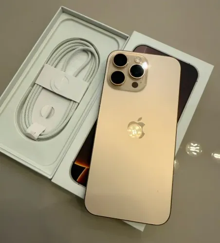 iPhone 16 Pro Max 256GB muito novo (leia a descrição)