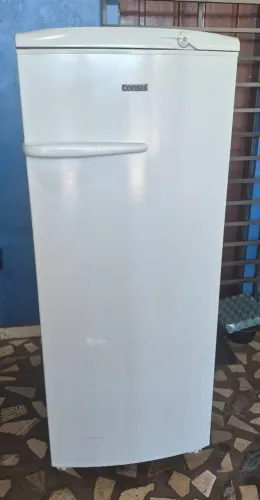 Geladeira Consul gelando bem. ENTREGO