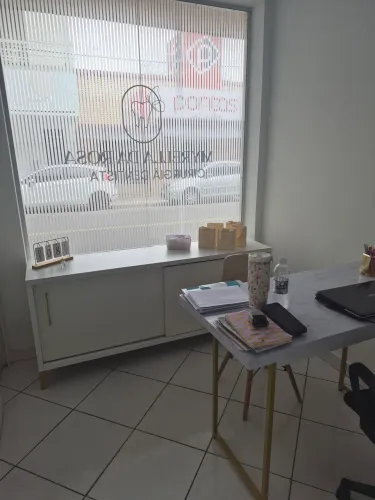 Aparador sala/escritório