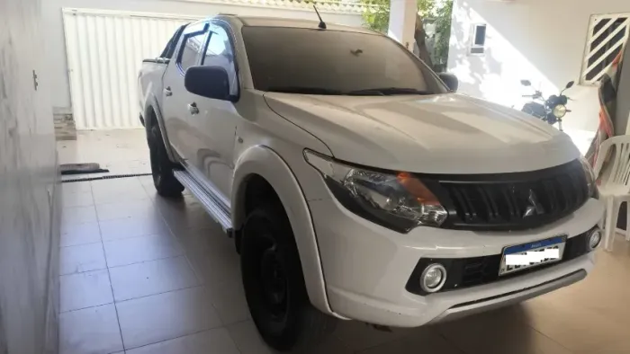 Mitsubishi L200 Triton Sport GLS 2.4 CD Diesel Aut. 2024