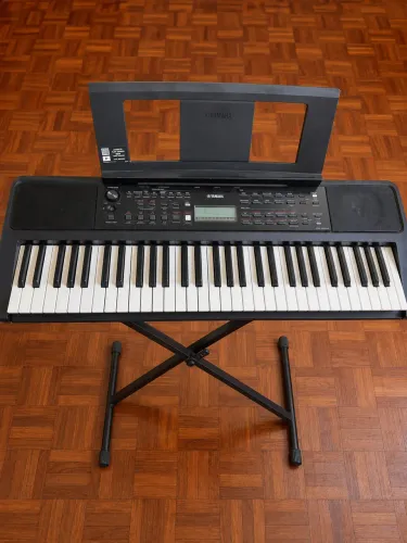 Teclado Yamaha PSR E383