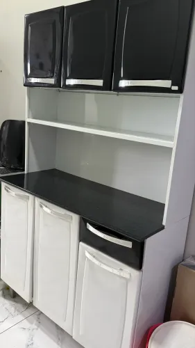 ARMÁRIO DE COZINHA
