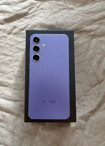 Samsung S24+ com tela avariada