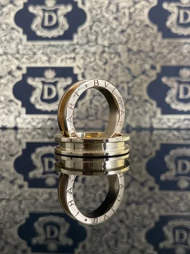 Par de Alianças em Ouro 18K Bvlgari