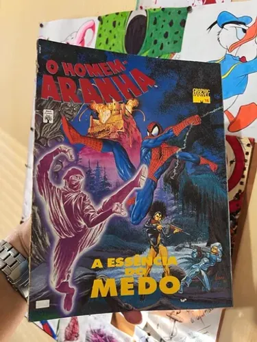 Homem Aranha a essência do medo ano 1993 Graphic Marvel