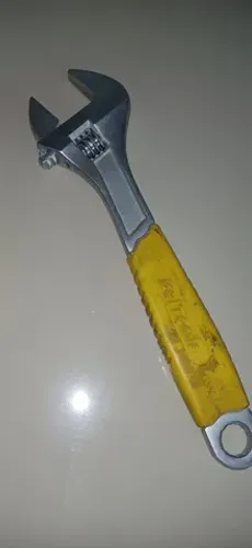 Chave inglesa grande 12" $ 50,00