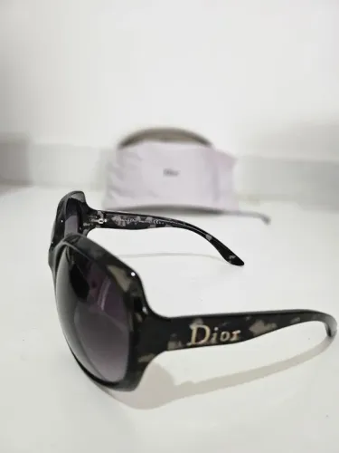 oculos de sol Dior original impecavel sem detalhes edicao especial serie limidada 
