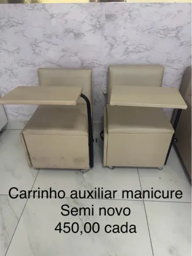Carrinho auxiliar manicure semi novo
