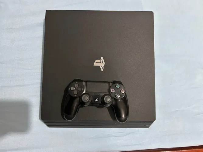 Playstation 4 PRO - 1TB
