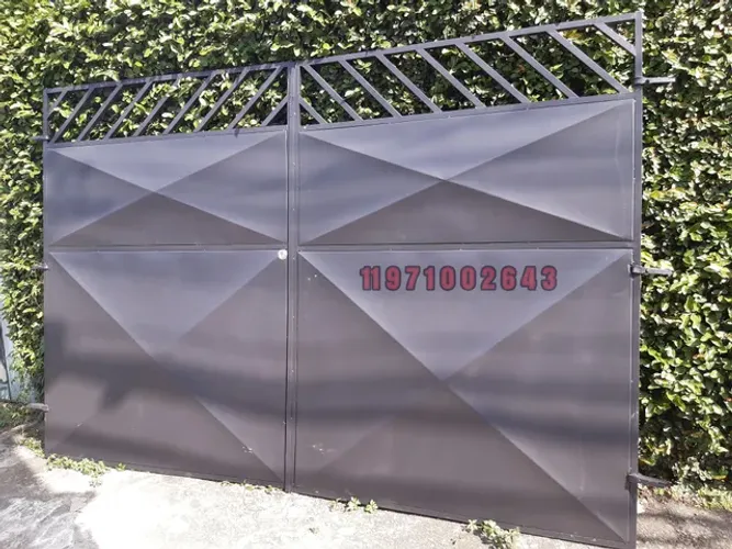 Portao de garagem de ferro novo