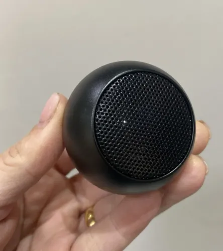 Caixa de Som Bluetooth Potente - KA-8502 - O som perfeito na palma de sua mão Loja Coimbra