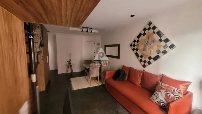 Apartamento 2 quartos 1 suíte sala ampla 1 vaga Barra da Tijuca