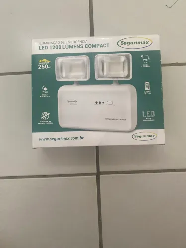 Iluminação de emergência led 1200 lumens 
