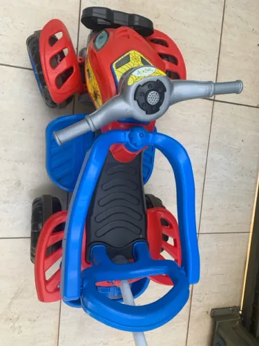 Quadriciclo Infantil Homem Aranha