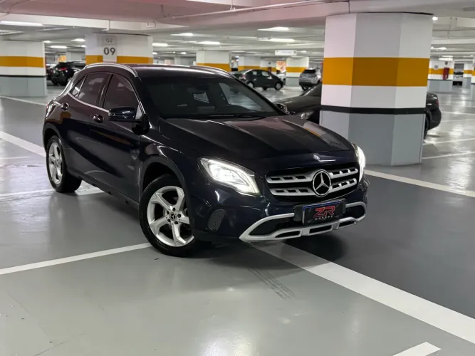 Mercedes-Benz GLA 200 Adv. 1.6/1.6 TB 16V Flex Aut. 2018