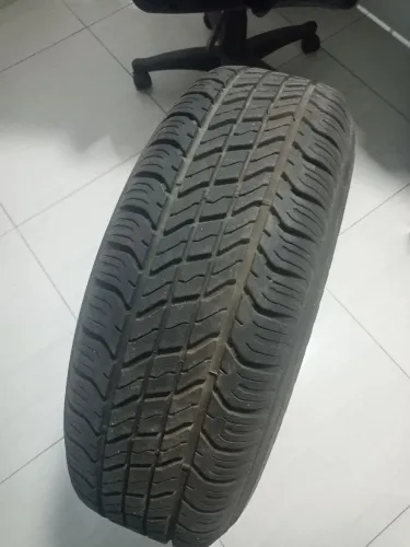 Pneu aro 16 235/70