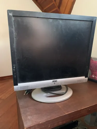 Monitor 17 ?  seminovo