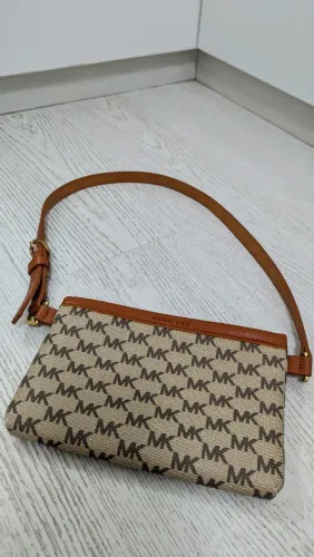Bolsa Michael Kors transversal / pochete