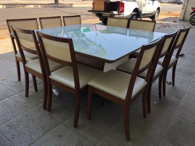 Mesa quadrada  de Jantar em Madeira com 8 Cadeiras