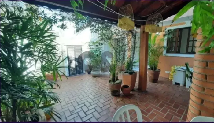 Casa de Vila - 4 Dormitórios (1 Suíte) à Venda no Alto da Boa Vista - São Paulo/SP