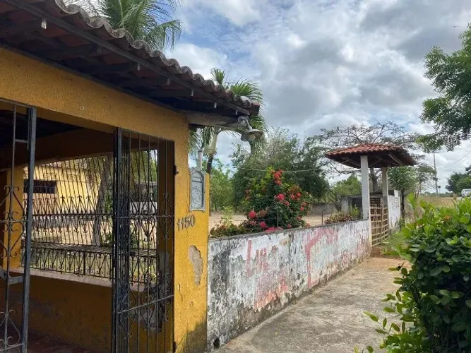 Casa com Terreno em Maranguape, ideal p/ construção de casas, galpão, centro comercial