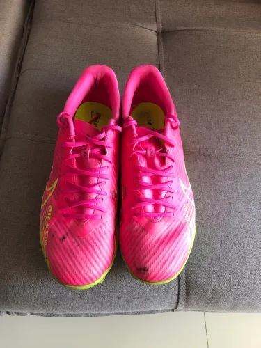 Chuteira Nike Society 