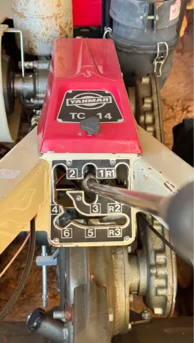 Trator Yanmar TC14