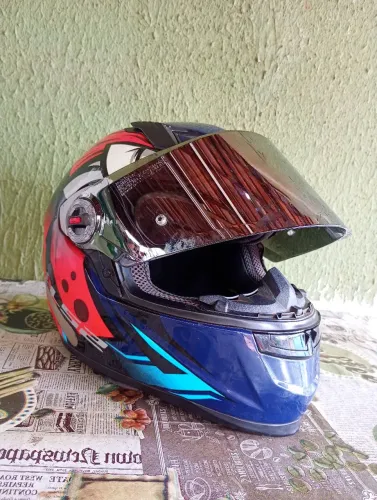 Vendo capacete LS2 Modelo tribal tamanho 58 