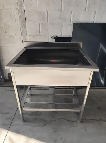 Tanque em Aço Inox para Cozinhas Profissionais