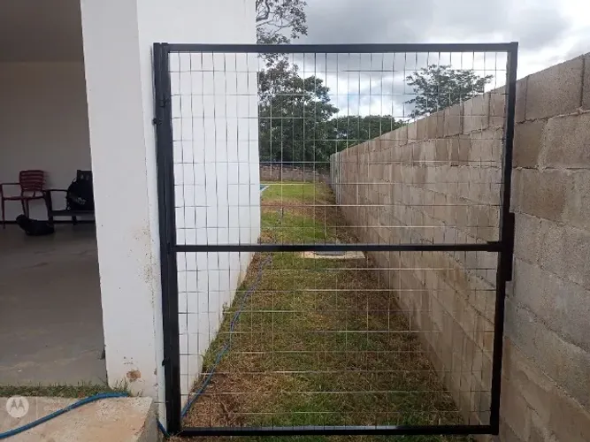 Portãozinho Fechamento de Corredor ou Canil