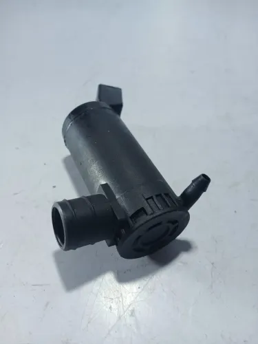 Bomba lavador parabrisa nissan versa 2016/2020 (usado)