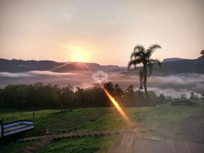 Sitio 32 hectares , localizado na Estrada LInha São João amoreiras