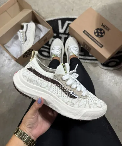 Vans VR3 Off/Cacau Unissex Premium