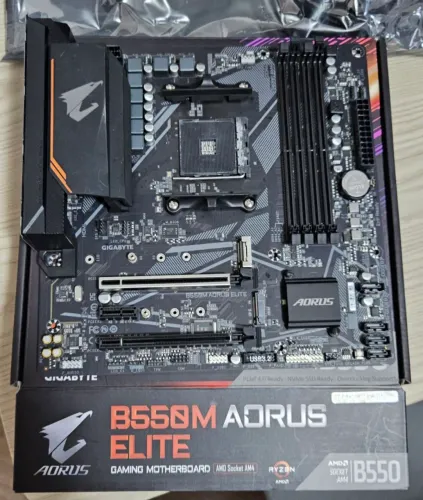 AORUS B550M ELITE - DEFEITO