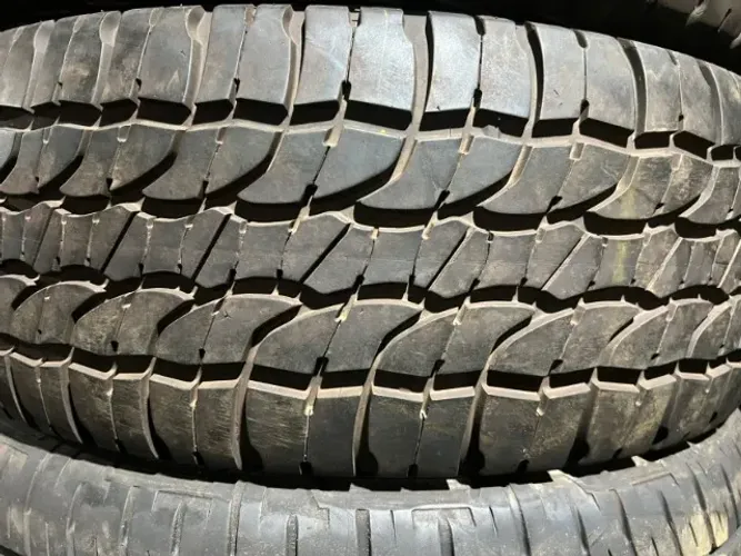 Pneu Mich 265/60/18 LTX 85 % de vida útil