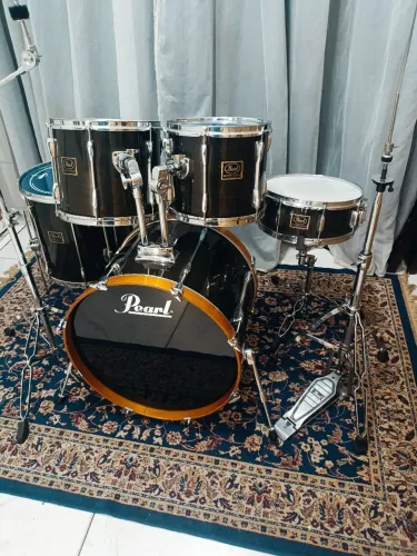 Bateria Pearl Export Series laqueada- Completa