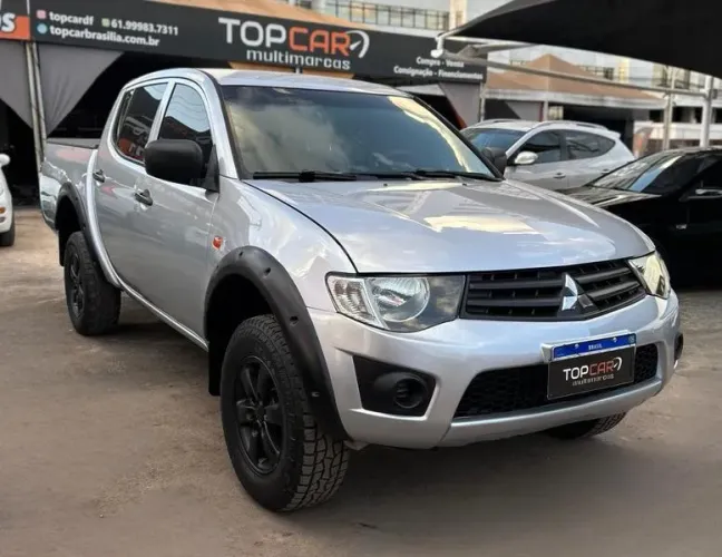 Mitsubishi L200 Triton GLX 3.2 CD TB Int.diesel MEC 2017