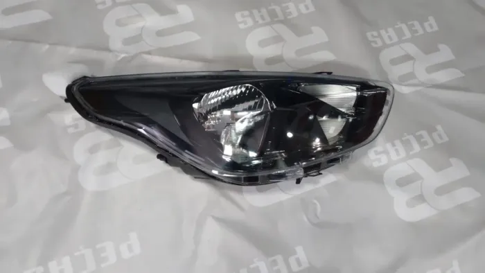 FAROL ORIGINAL FORD KA MÁSCARA NEGRA 2019 2020 2021 2022 ORIGINAL MARCA TYC