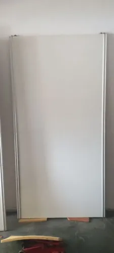 2 Portas de correr MDF branca medindo 2alt.x1 largura- duas portas .