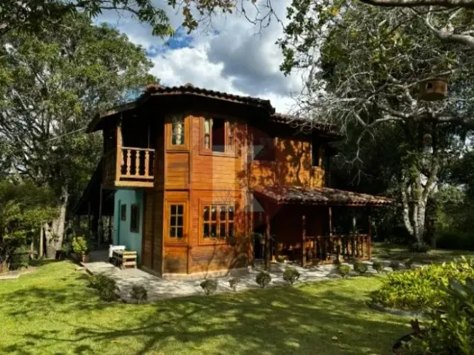 Sítio à venda, 2 quartos, Parque do Girassol - ESMERALDAS/MG