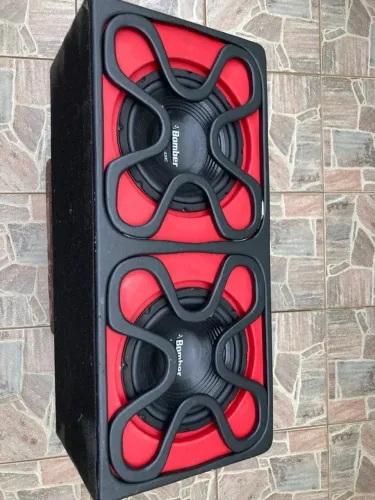 Caixa de Som Bomber Subwoofer 10 Polegadas 250 WRMS cada
