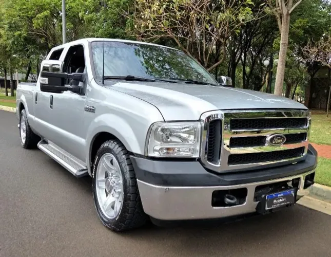 Ford F-250 XLT 4.2 180cv CD TB Diesel 2004