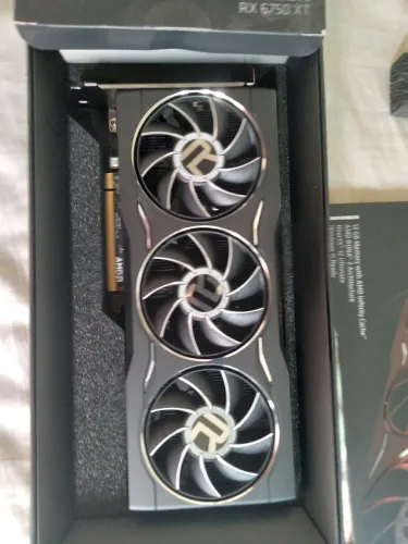 Placa de Vídeo RX 6750 XT - Desempenho e Imersão!