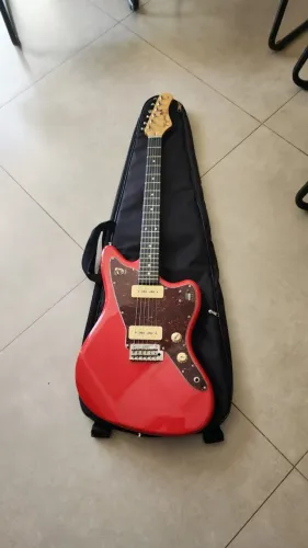 Guitarra Tagima - Jazz Master