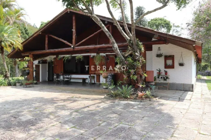 Sítio à venda, 7 quartos, 5 suítes, 5 vagas, Granja Florestal - Teresópolis/RJ
