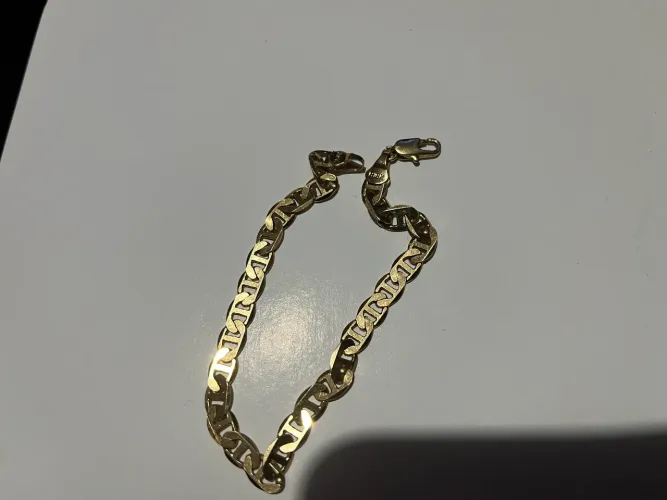 pulseira Galle B18K é uma joia folheada a ouro 18 quilates
