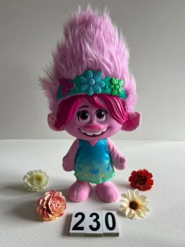 POPPY WORLD TOUR DREAMWORKS, ACENDE O CABELO , FAZ SONS E TOCA MUSICA