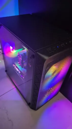 PC Completo - Xeon E5 2640 v3 16GB RAM - 960GB SSD - RX5700 - Monitor Full HD 24 pol