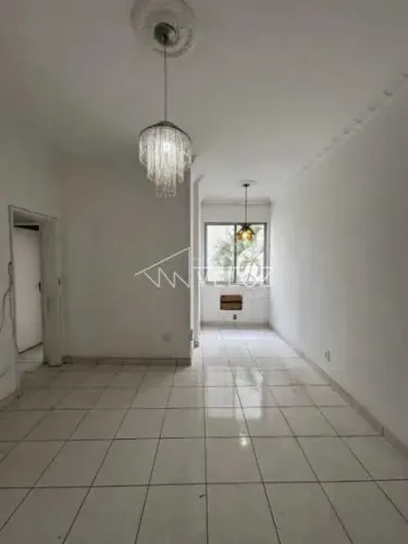 Apartamento : / Residencial / Laranjeiras