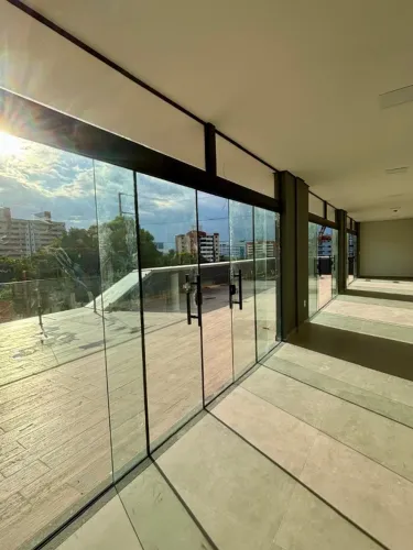Alugo Terraço Incrível no Vieiralves 200m². Prédio novo, moderno, Elevador e Gerador.